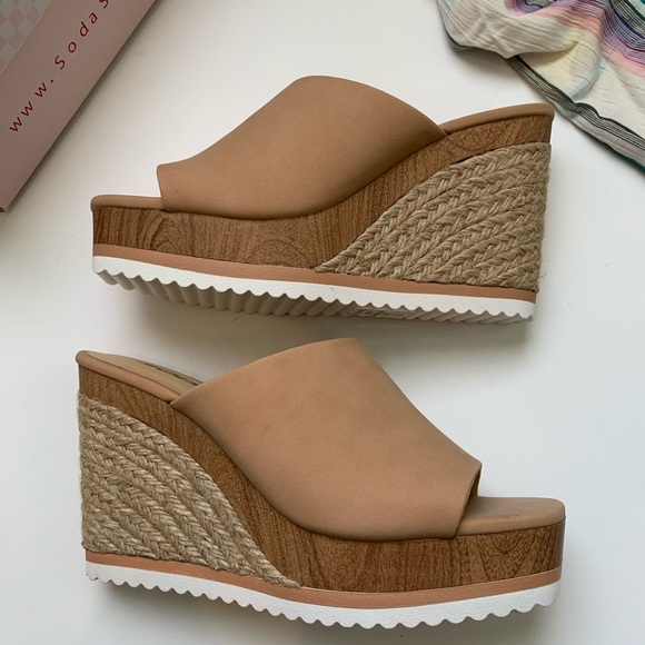 Soda tan vegan leather slide wood heel espadrilles - Picture 4 of 4